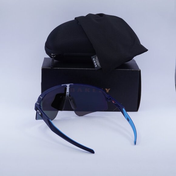 Oakley OO9465 0539 Shield Sunglasses - Matte Navy/Prizm Sapphire - Picture 5 of 9